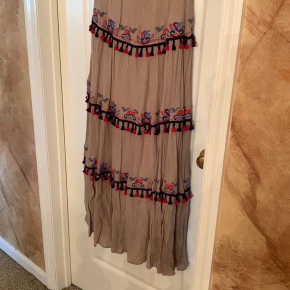 Tan maxi dress - Picture 7 of 8